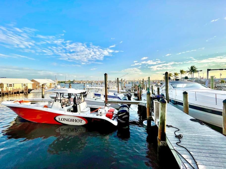 Ferienhaus St Thomas - Waterfront Penthouse Sleeps 16 W Pool & Boat Dock Key West