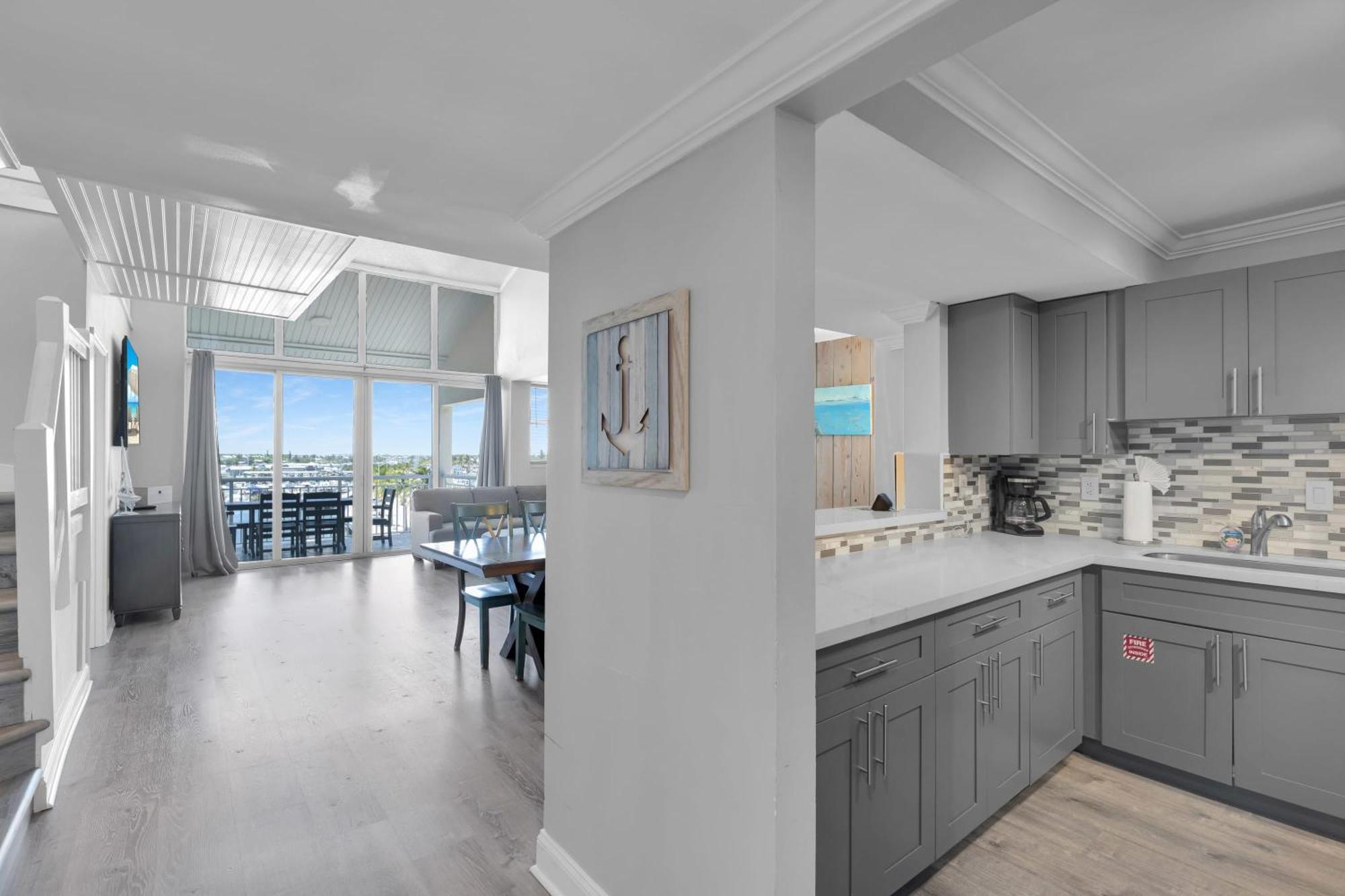 Ferienhaus St Thomas - Waterfront Penthouse Sleeps 16 W Pool & Boat Dock Key West