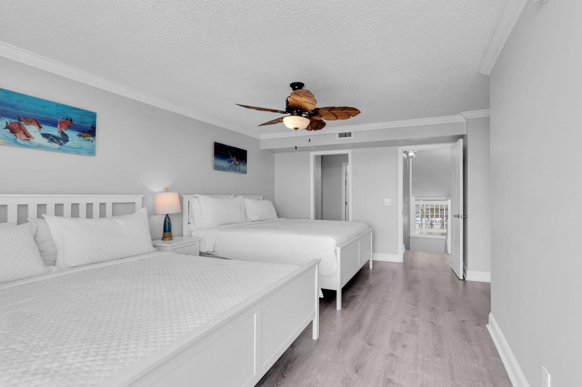 St Thomas - Waterfront Penthouse Sleeps 16 W Pool & Boat Dock *