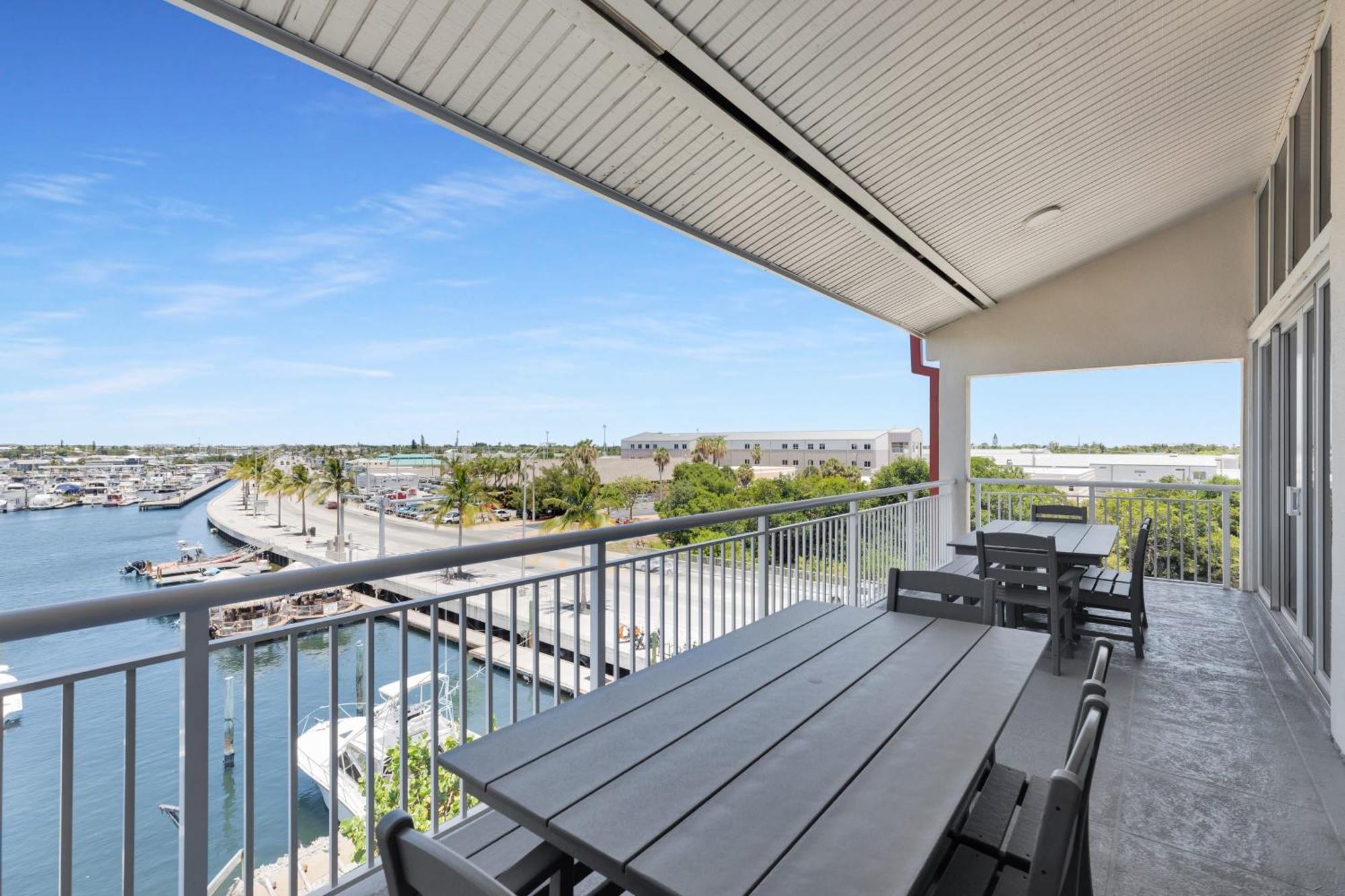 Ferienhaus St Thomas - Waterfront Penthouse Sleeps 16 W Pool & Boat Dock *