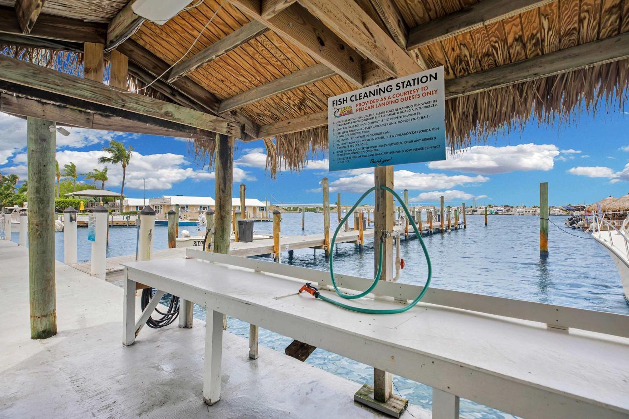 St Thomas - Waterfront Penthouse Sleeps 16 W Pool & Boat Dock Key West